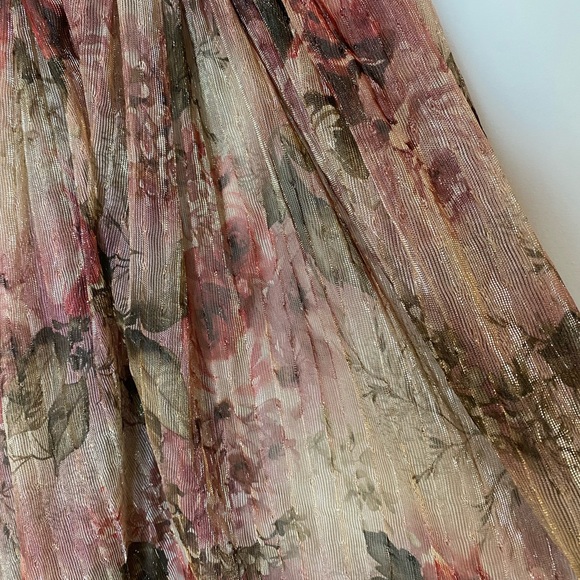 Le Château Metallic floral print deep V gown - Picture 9 of 9